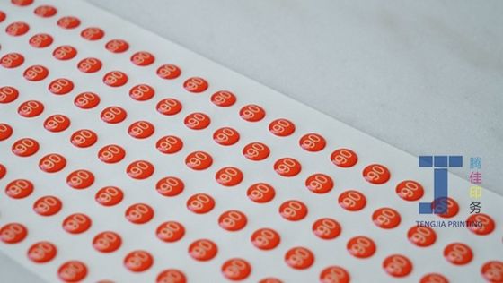 Étiquettes de produits en relief imprimées sur mesure